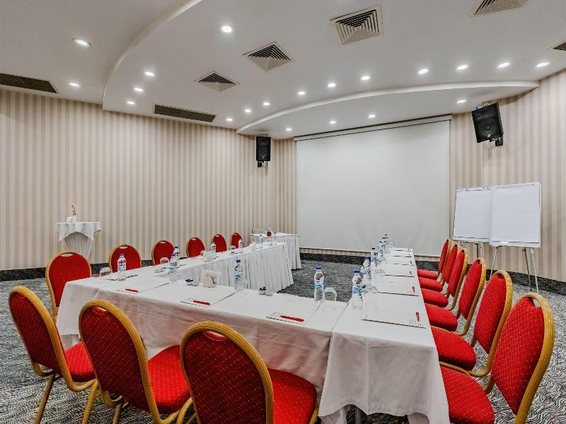 Ramada Plaza By Wyndham Izmir - Toplantı
