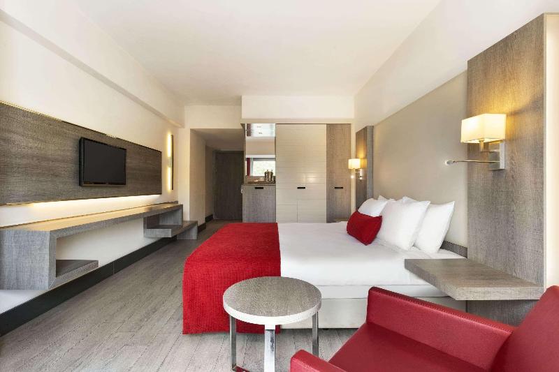 Ramada Plaza By Wyndham Izmir - Oda