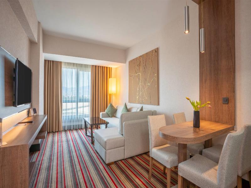 Ramada Plaza By Wyndham Izmir - Oda