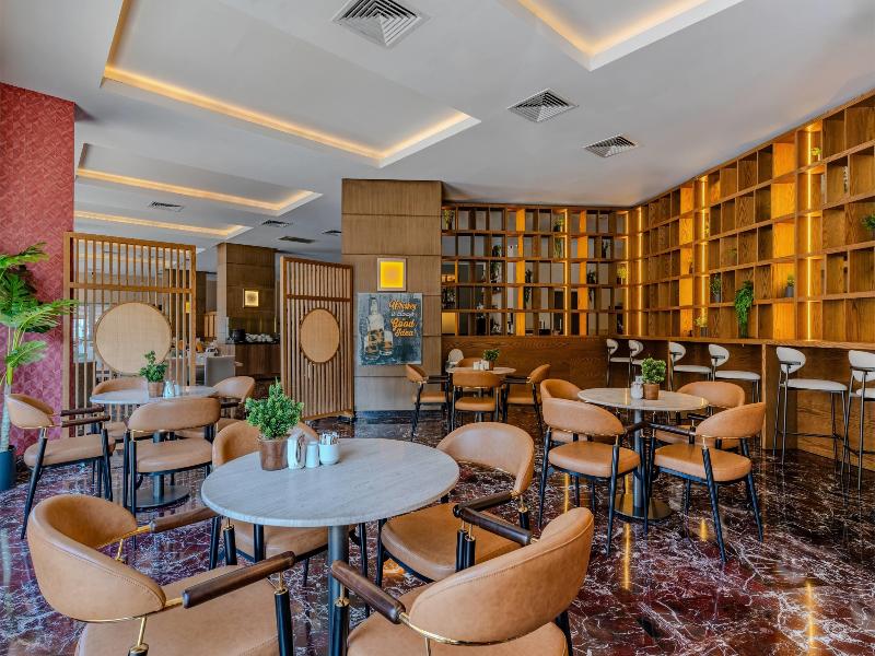 Ramada Plaza By Wyndham Izmir - Restoran