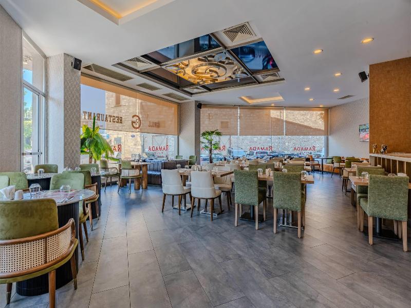 Ramada Plaza By Wyndham Izmir - Restoran