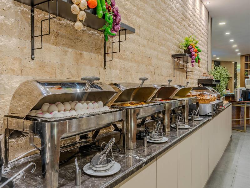 Ramada Plaza By Wyndham Izmir - Restoran