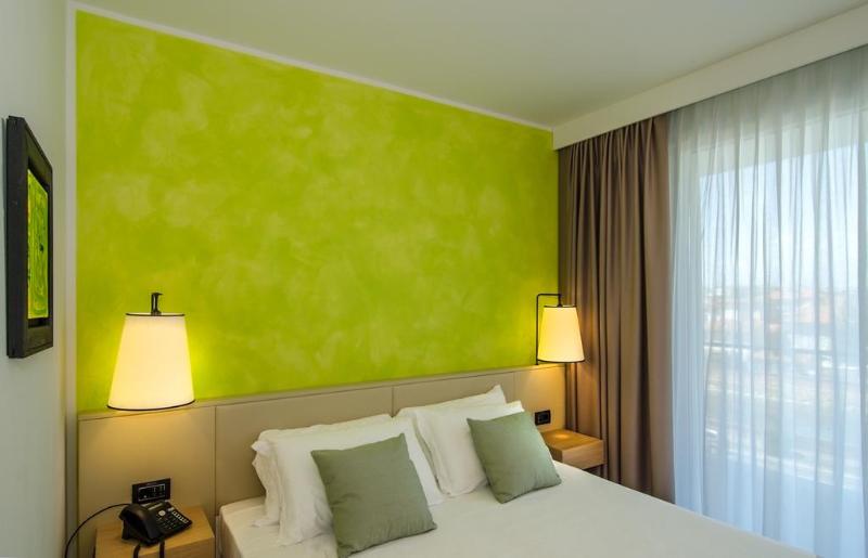 Hotel Viareggio - Oda