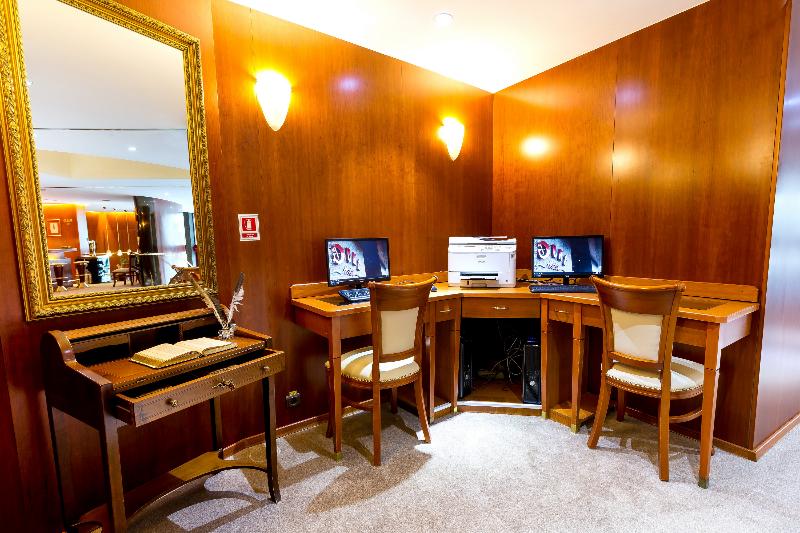Duke Hotel Romana - Lobi