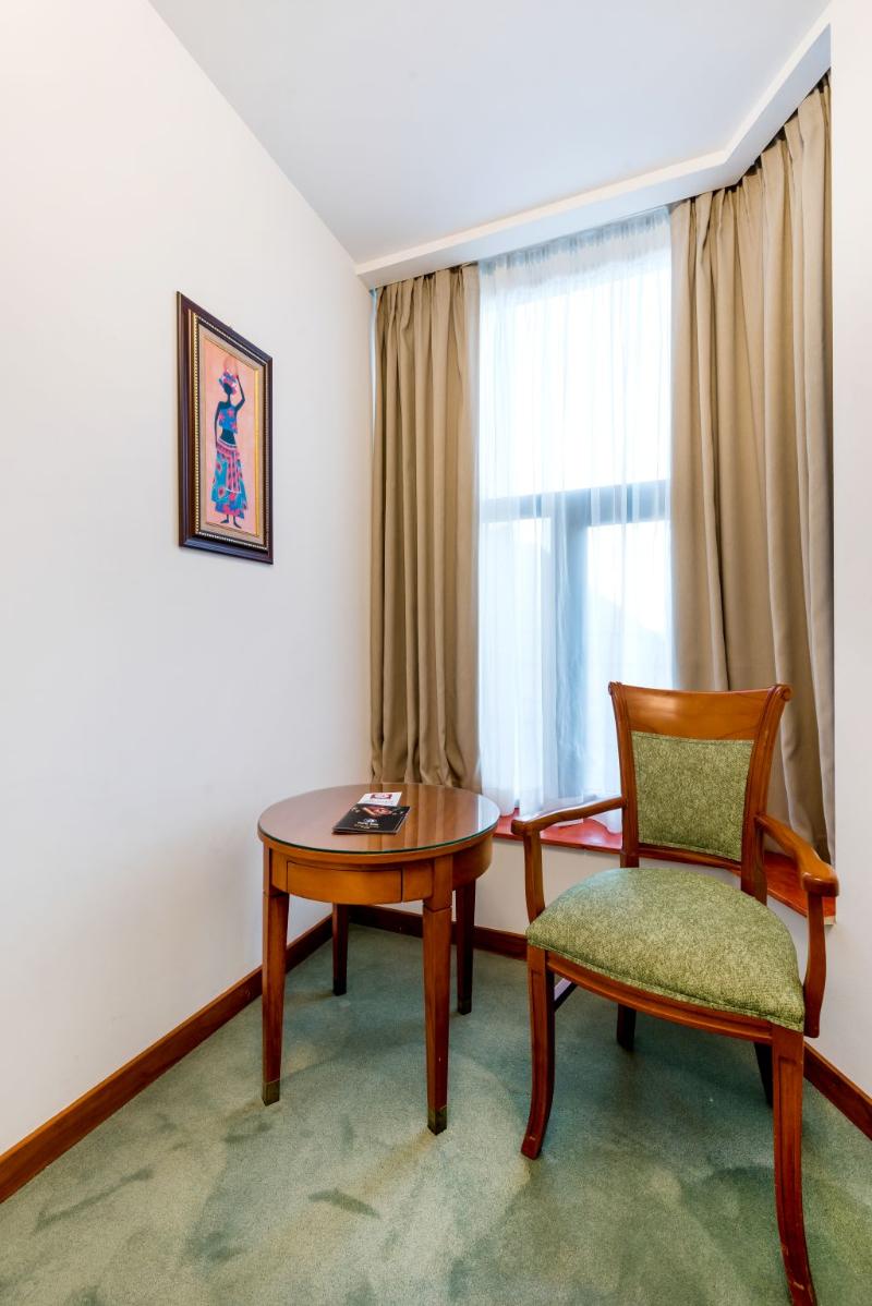 Duke Hotel Romana - Oda