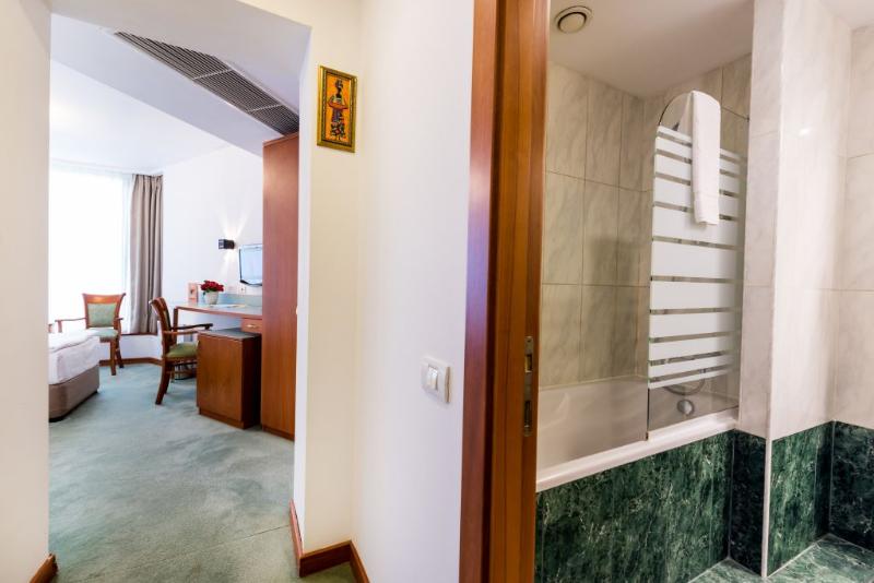 Duke Hotel Romana - Oda