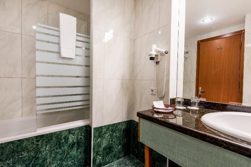 Duke Hotel Romana - Oda