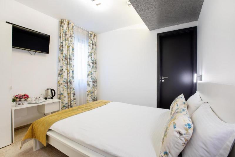 Duke Hotel Romana - Oda