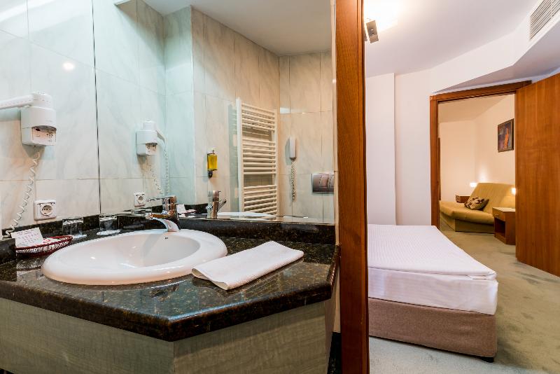 Duke Hotel Romana - Oda