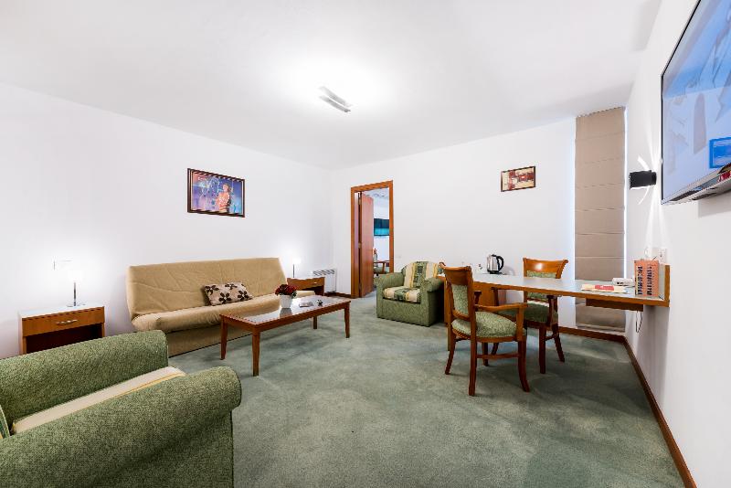 Duke Hotel Romana - Oda