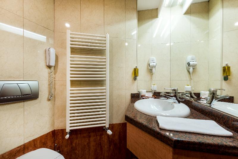 Duke Hotel Romana - Oda