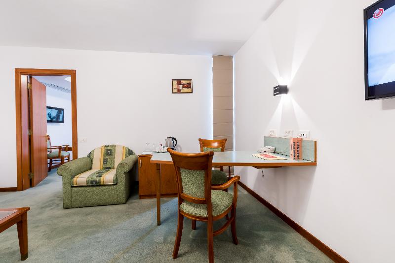 Duke Hotel Romana - Oda