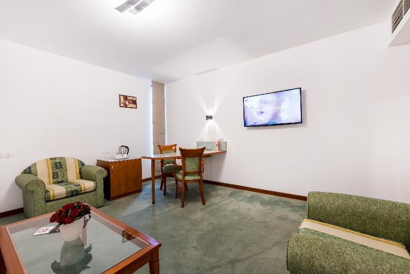 Duke Hotel Romana - Oda