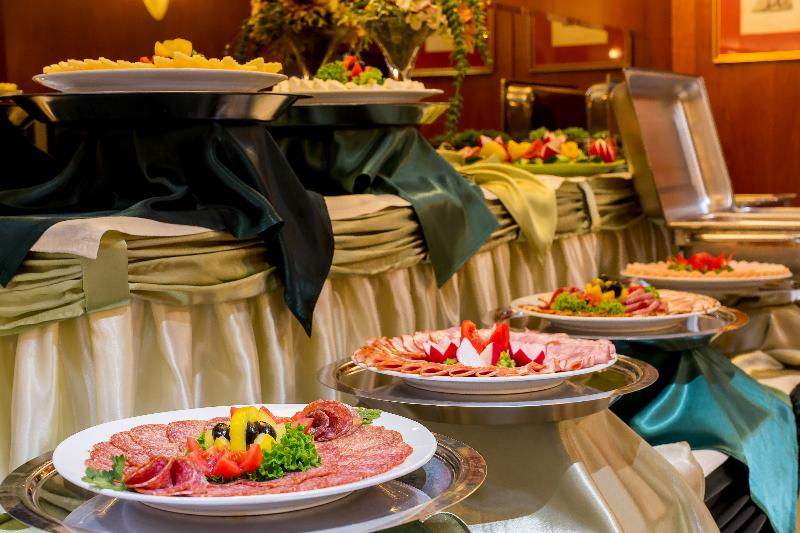 Duke Hotel Romana - Restoran