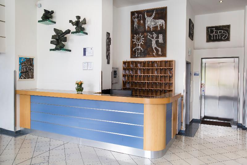 Hotel Marttel - Lobi