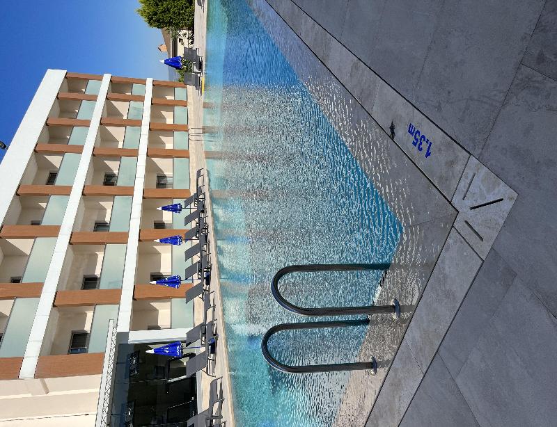 Holiday Inn Express MANISA - BATI by IHG - Havuz