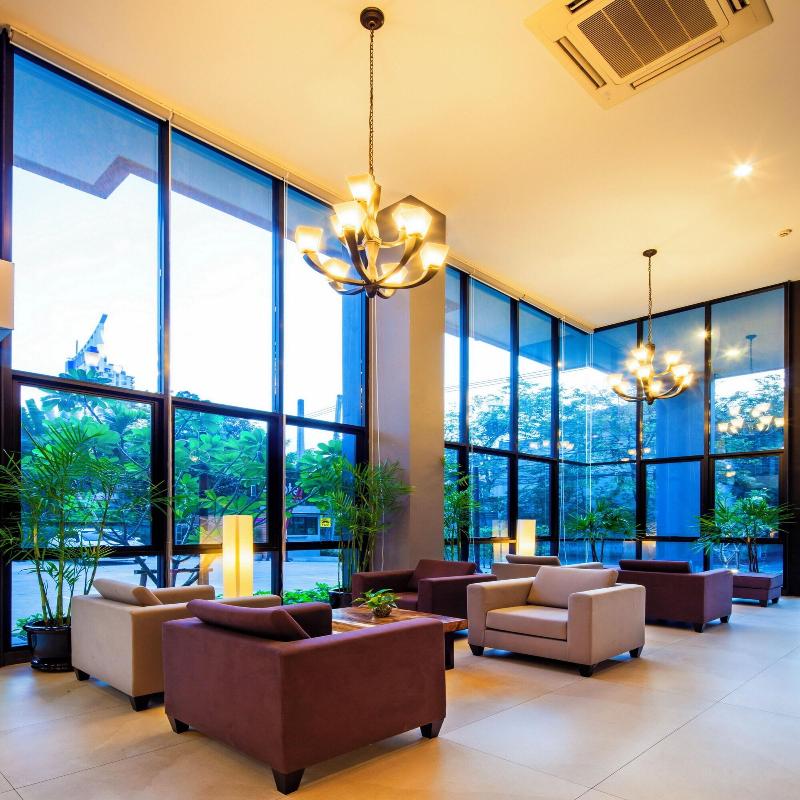 Livotel Bangkok - Lobi