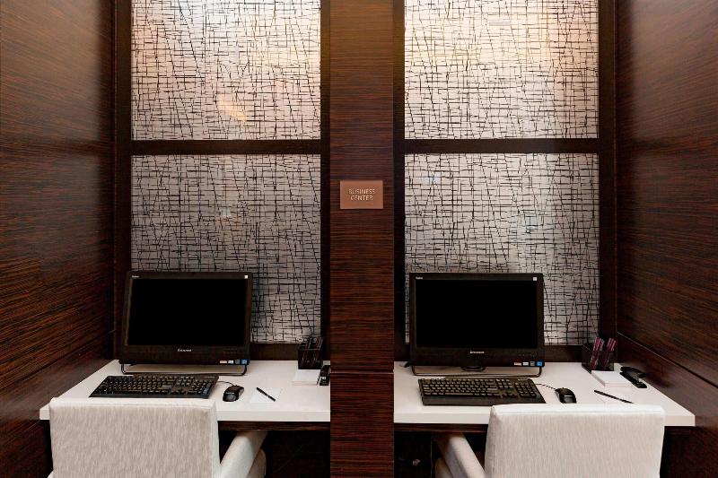 Residence Inn New York Manhattan/Central Park - Toplantı