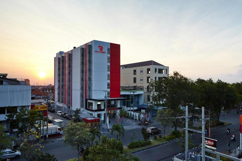 Monoloog Hotel Surabaya - Genel
