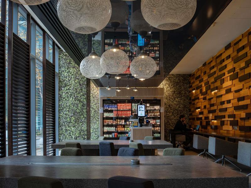 Novotel London Brentford - Genel