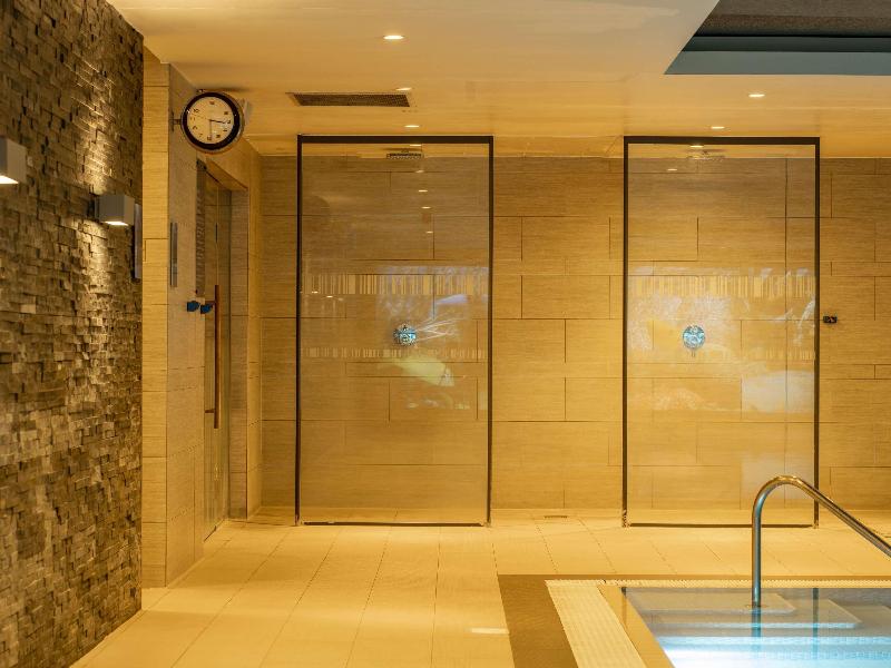Novotel London Brentford - Havuz