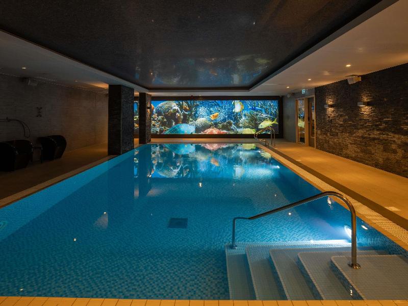 Novotel London Brentford - Havuz