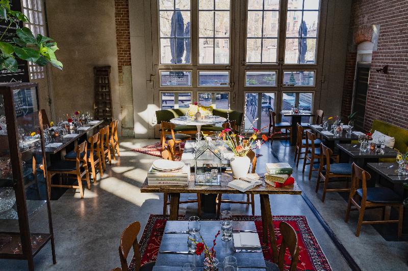 Hotel De Hallen - Restoran