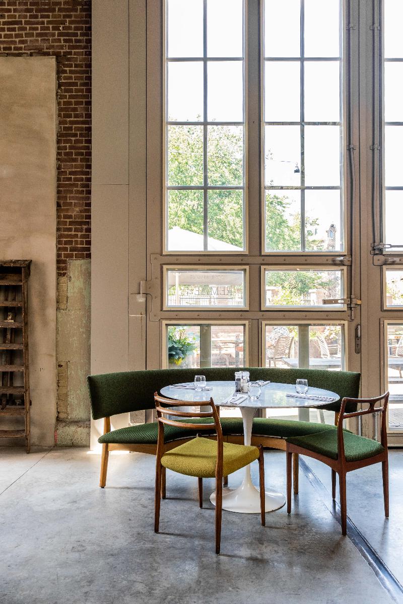 Hotel De Hallen - Restoran