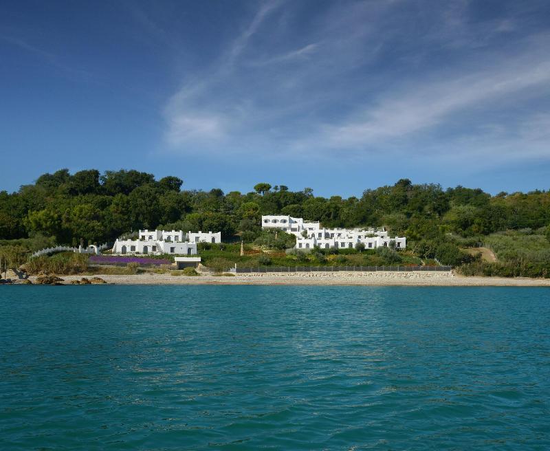 Baia Delphis Resort - Genel