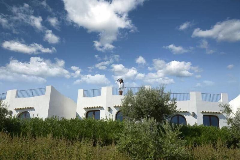 Baia Delphis Resort - Genel