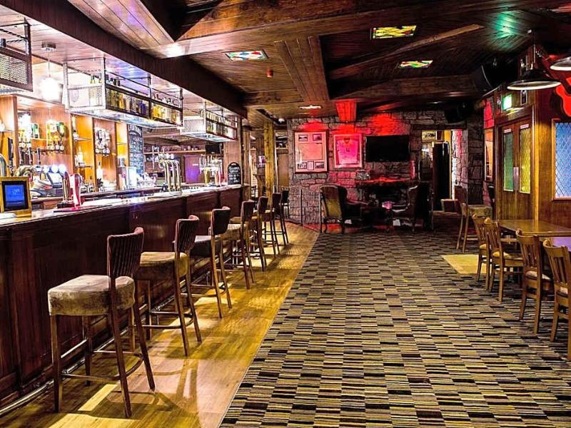 The Commercial Hotel - Genel