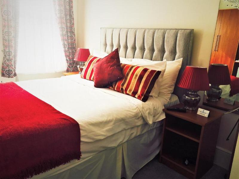 Ilfracombe House Hotel - Oda