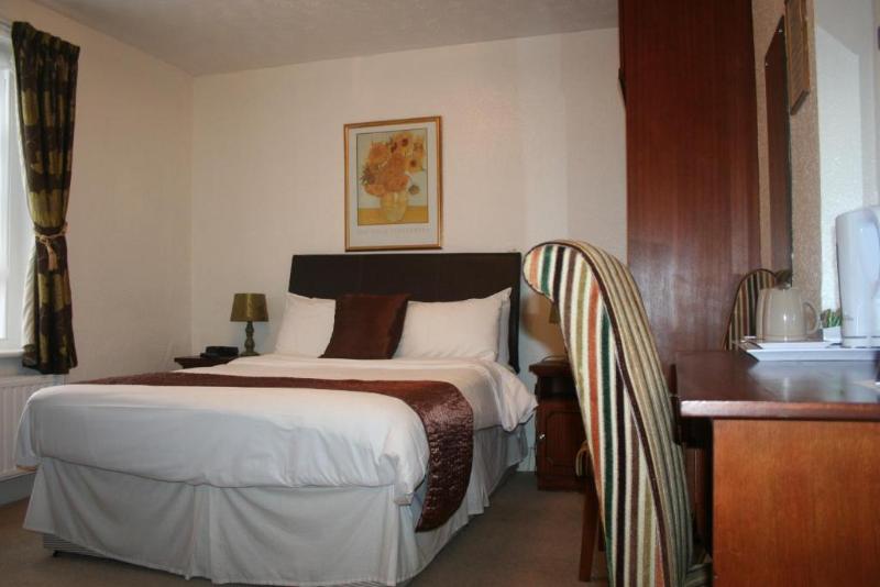Ilfracombe House Hotel - Oda