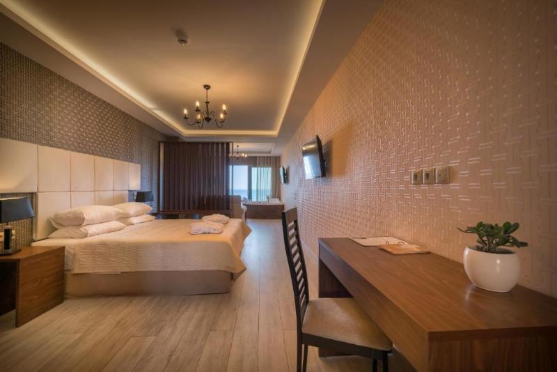 Elegance  Luxury Executive Suites - Oda
