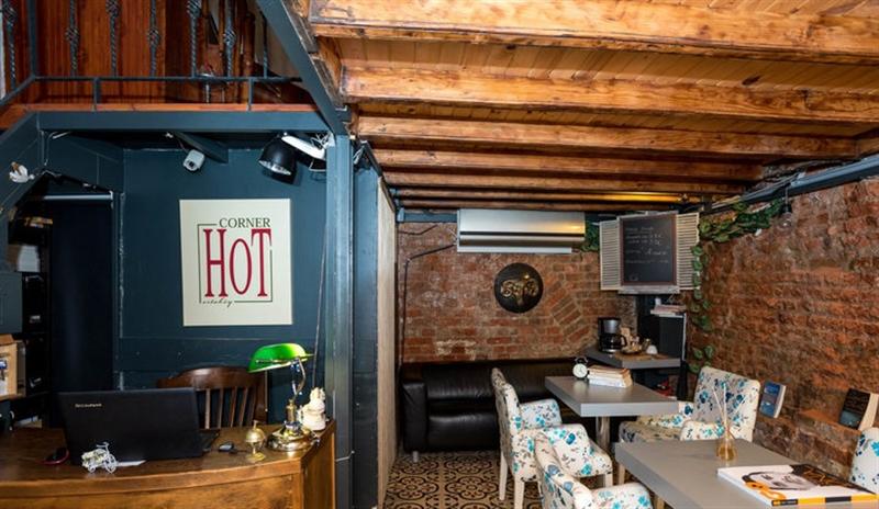 Corner Hot - Restoran