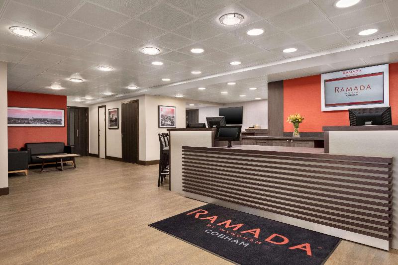 Ramada by Wyndham Cobham - Lobi