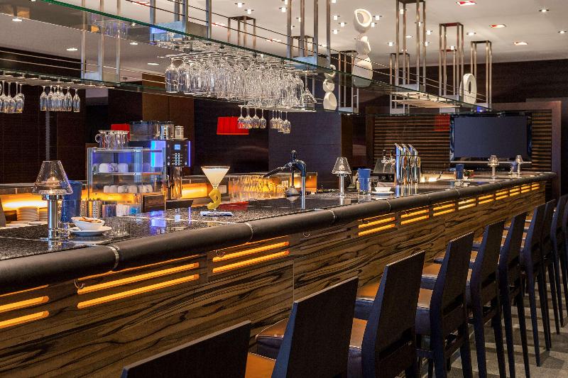 NH Danube City - Bar