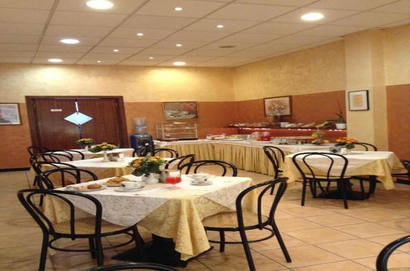 Hotel Nuovo Rondo   Sesto San Giovanni - Restoran