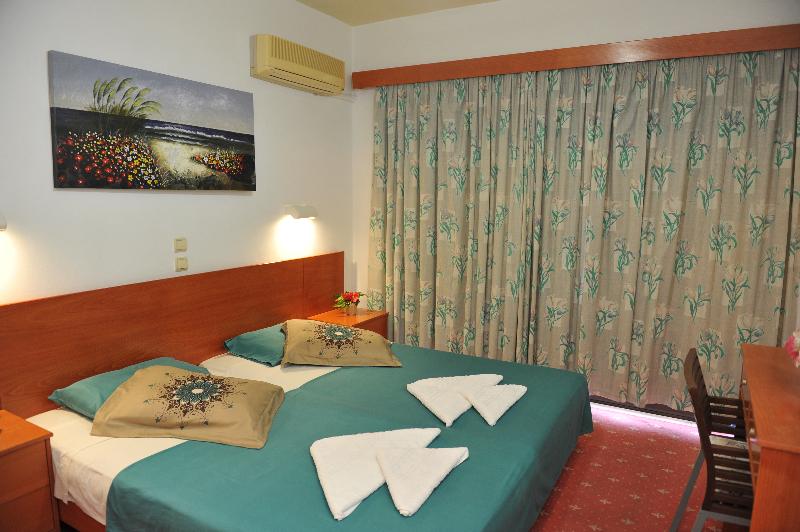 Heleni Beach Hotel - Oda