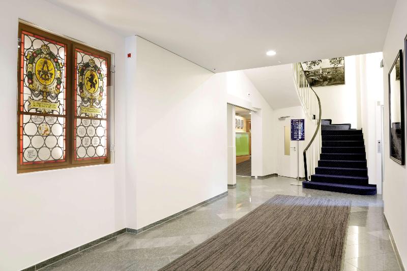 Best Western Plus Hotel Bahnhof - Lobi