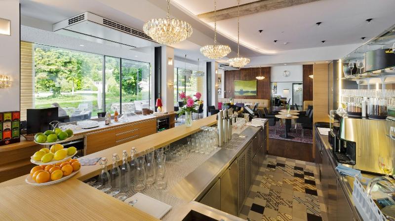 At the Park Hotel - Restoran