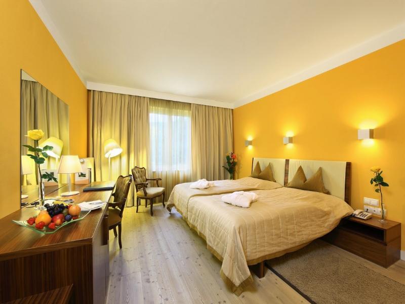 Pytloun Schlosshotel Weikersdorf - Oda