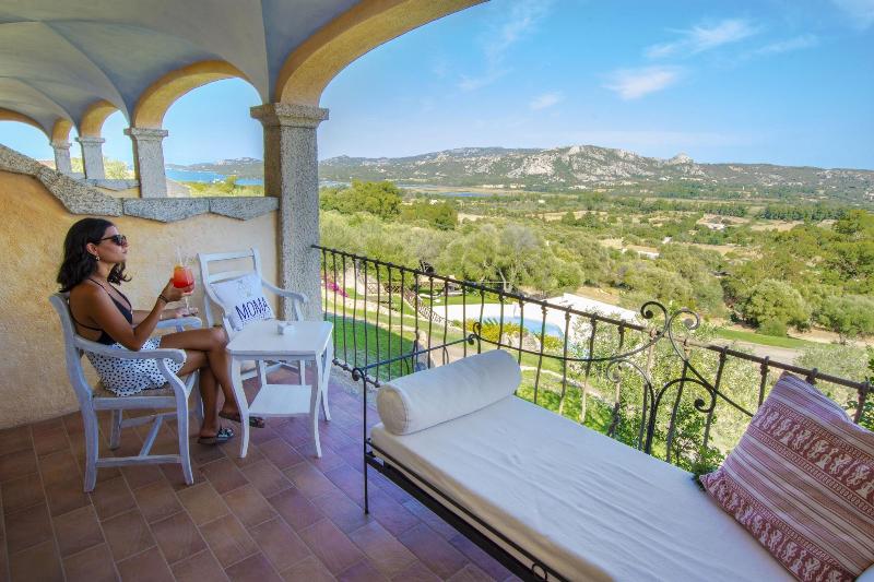 Hotel S'Olias - Oda