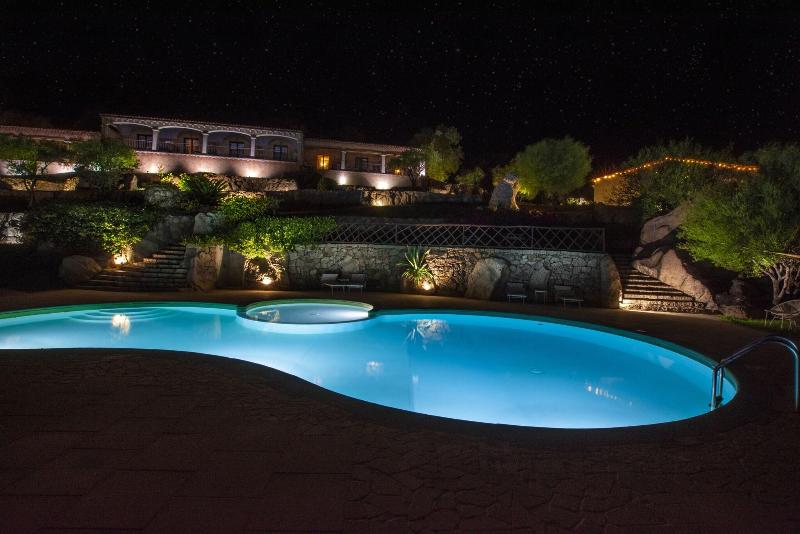 Hotel S'Olias - Havuz