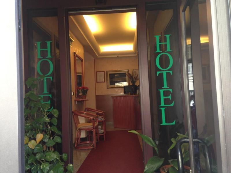 Hotel La Caravella   Milano - Genel