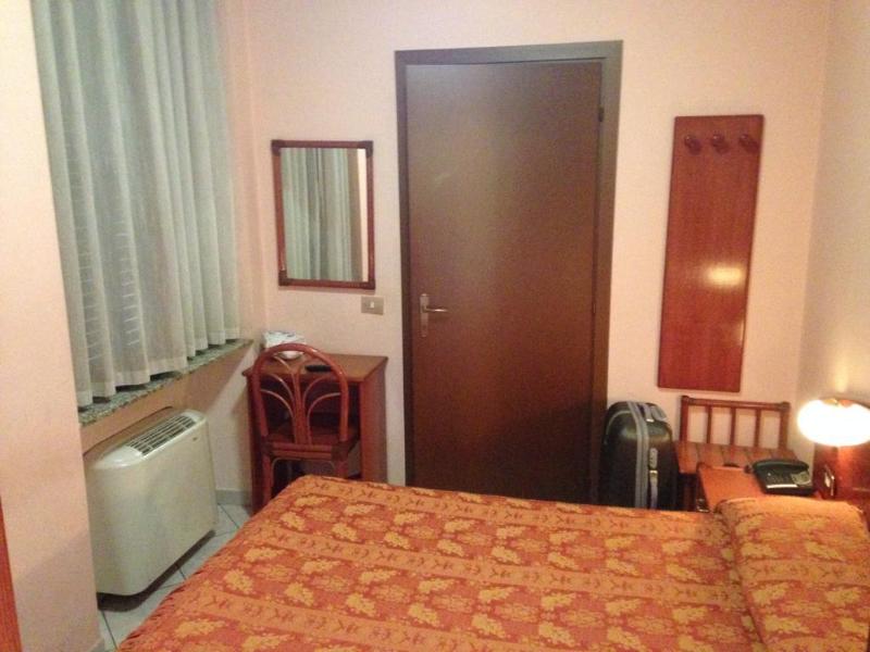 Hotel La Caravella   Milano - Genel
