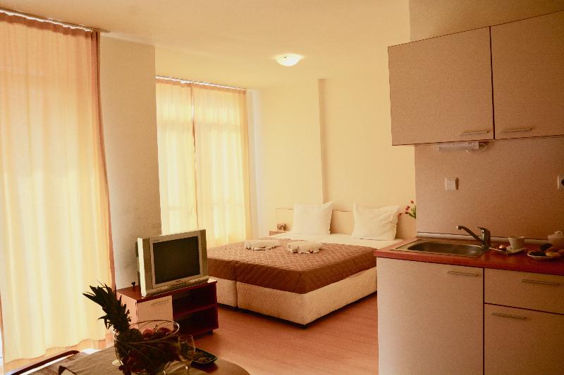 Rainbow 2 holiday complex - Oda