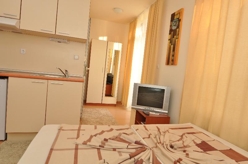 Rainbow 2 holiday complex - Oda