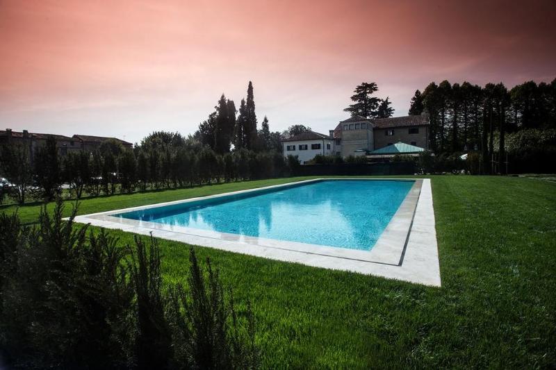Romantik Hotel Villa Margherita - Havuz