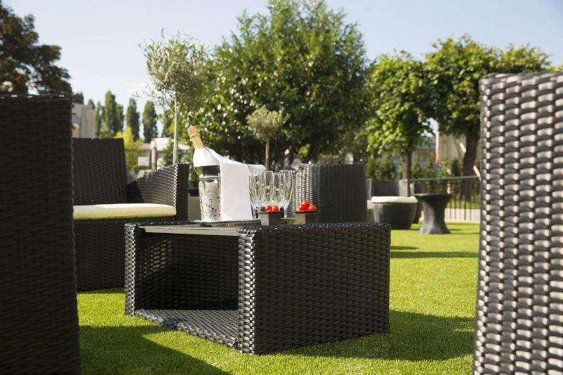 Executive Hotel - Teras